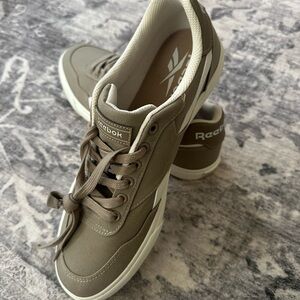 Reebok Men's Taupe Casual shoes